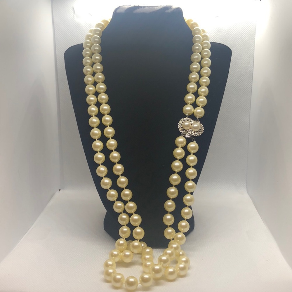 Marvella faux pearl necklace
